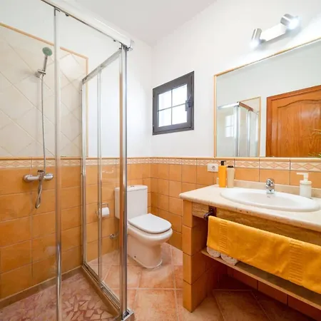 Alvaro Dos By Villa Playa Blanca (Lanzarote)